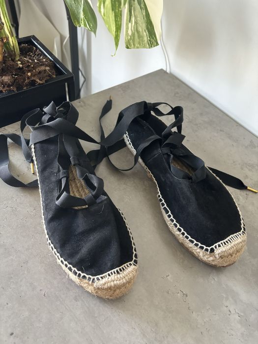 Czarne espadryle