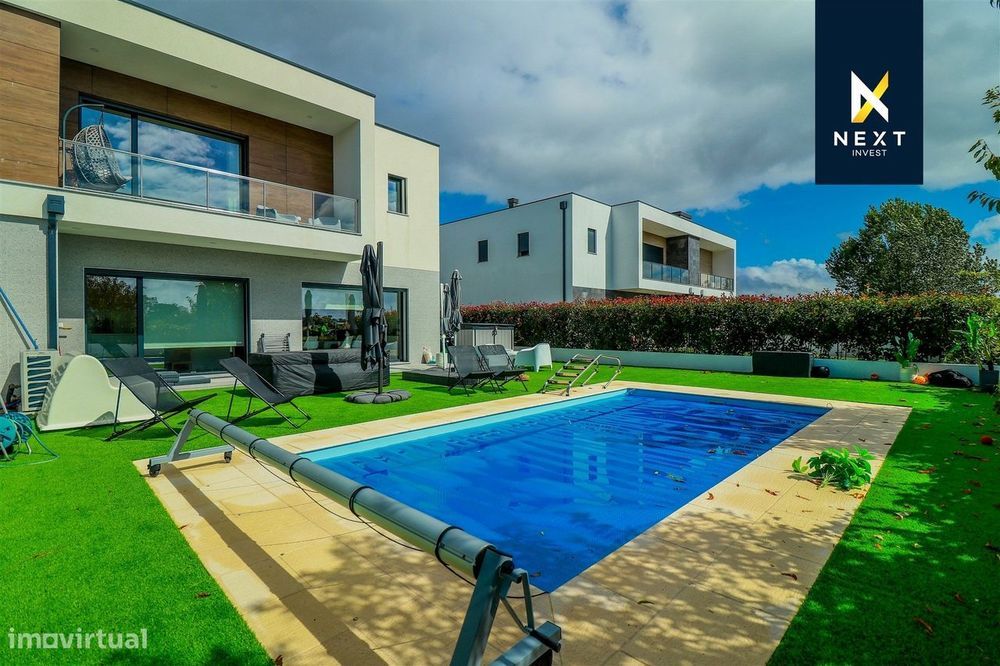Moradia Geminada T4 com Piscina – Viseu
