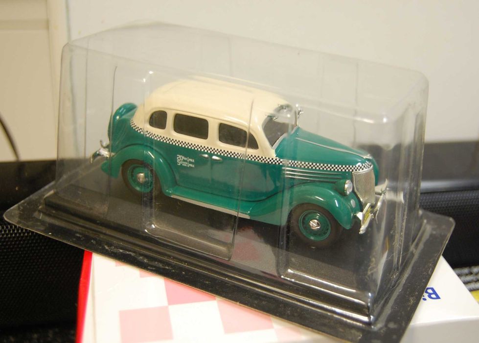 Ford V8 de 1936, Táxis do Mundo, Altaya, 1/43