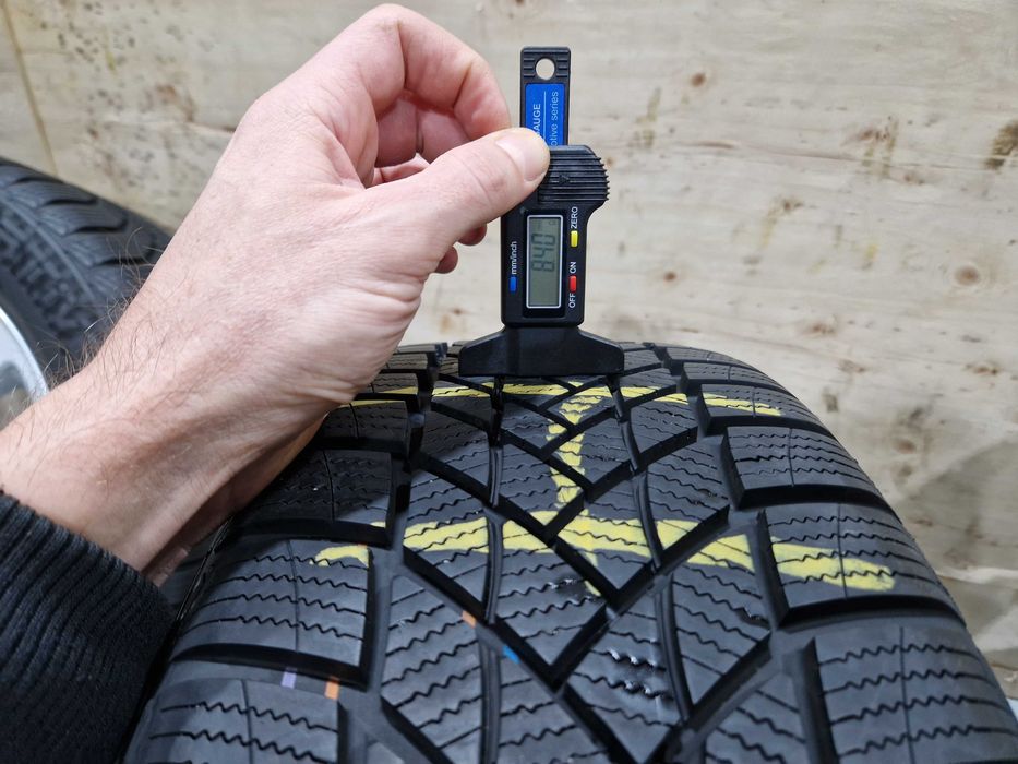 opony zimowe zima 4szt komplet 215/65 R16 SPORTIVA SNOW WIN3 z 2022r