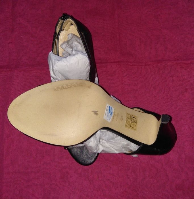 Sandálias tacão pretas Gloria Ortiz Tam. 40 - como novas