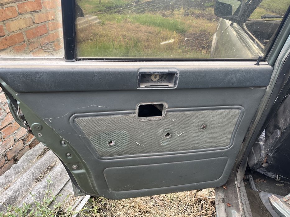 Карти дверей бмв Е 28