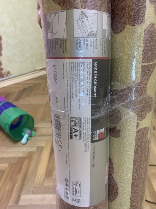 Продам шпалери