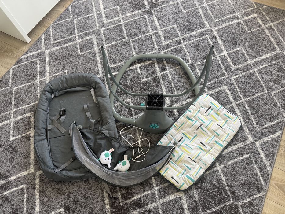 Крісло-шезлонг для немовлят Mastela 8105 Serious Grey