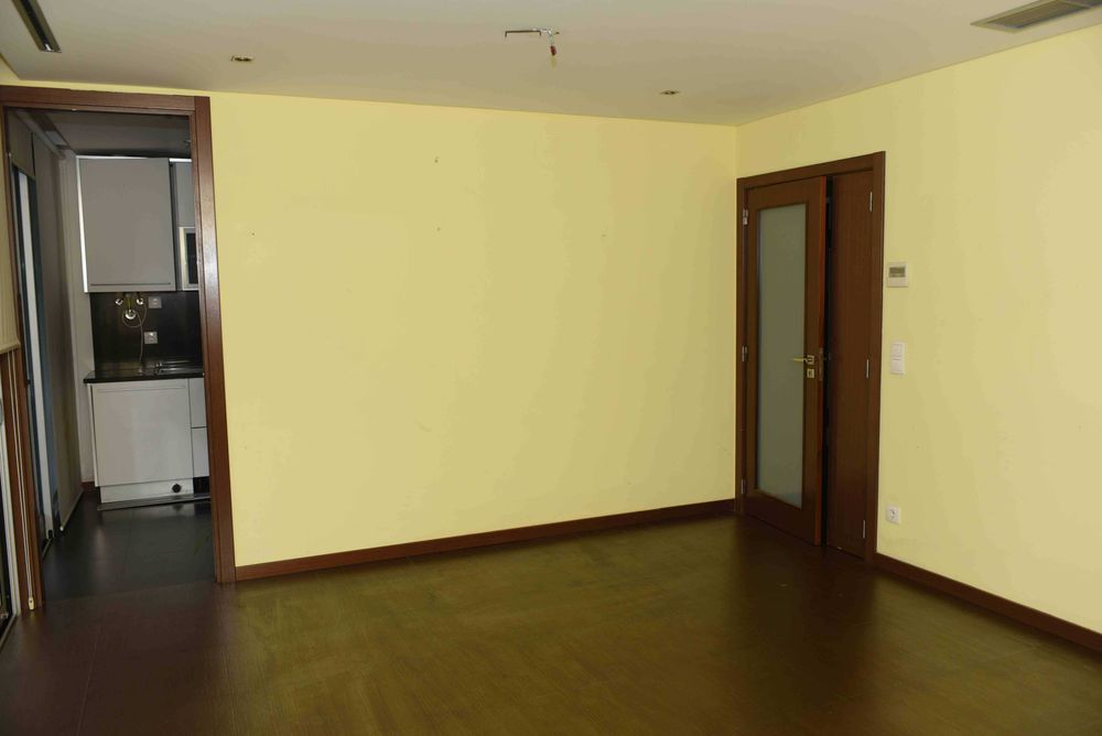 APARTAMENTO T2 Rua Ernesto Sena oliveira 31