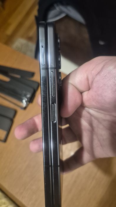 Como Novo - Galaxy Fold 5 - 12gb/256gb - c/ factura