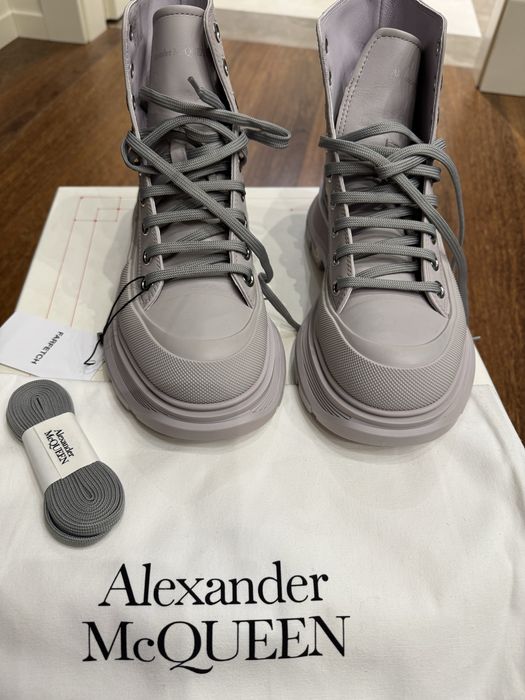 Нові   ALEXANDER MCQUEEN Tread Slick р.38