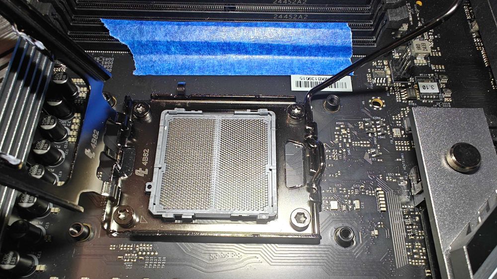 ASROCK X870E TAICHI Lite (jedno z czterech gniazd RAM nie działa)