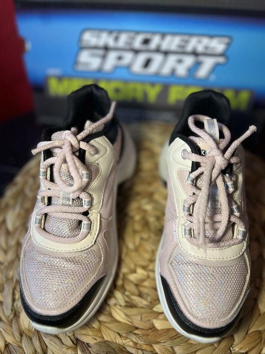 Skechers dziewczęce 32 – MEMORY FOAM, stan bardzo dobry