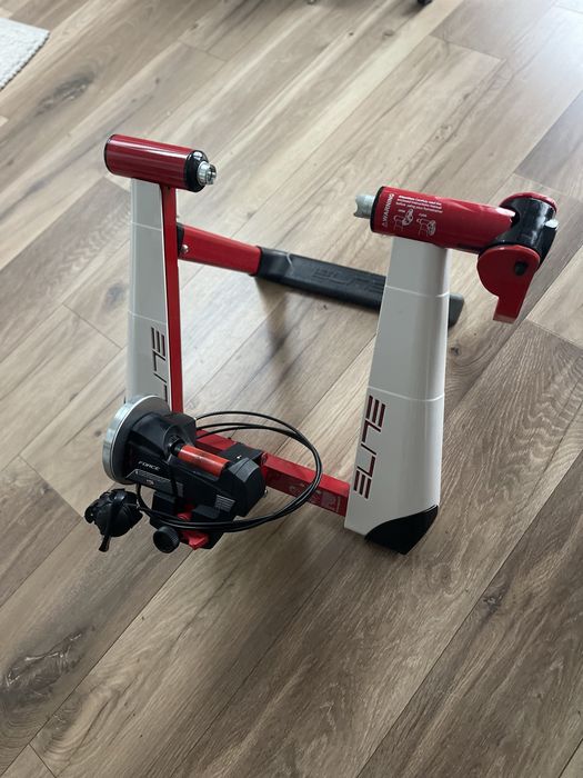 Trenażer ELITE NOVO FORCE 8 stopni oporu + zacisk