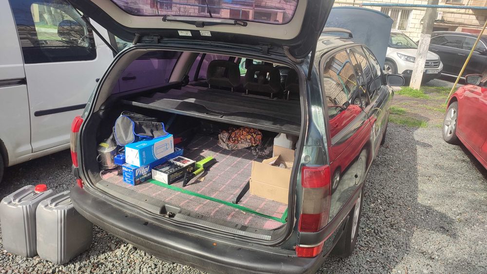 Продам Опель Омега Б караван 1997 год