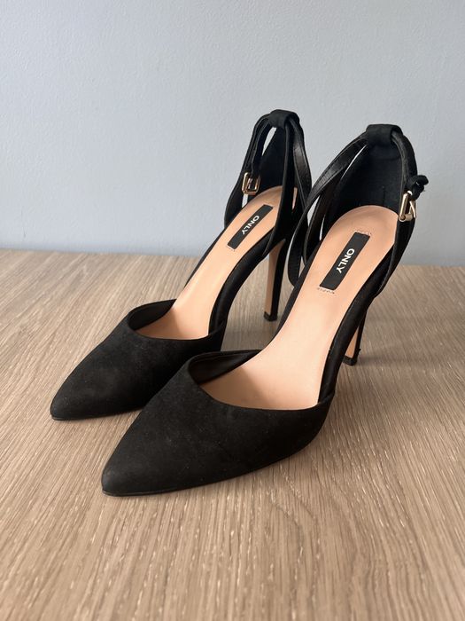 Buty na obcasie Only
