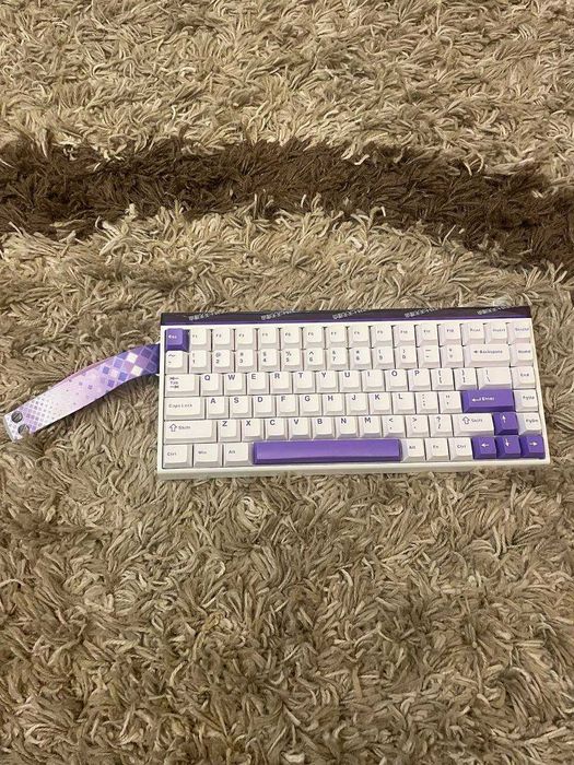 Клавіатура магнітна AULA HERO84 HE біла з фіолетовим