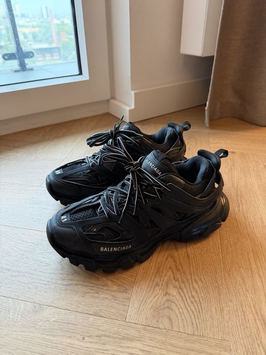 Balenciaga track оригінал