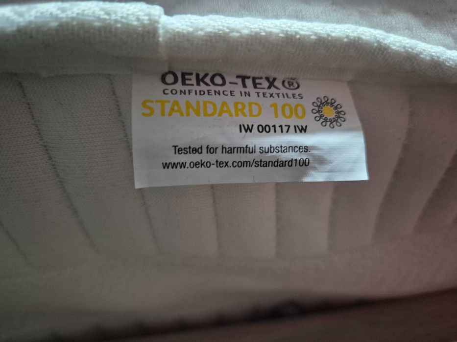 Łóżko młodzieżowe 90x200 z materacem