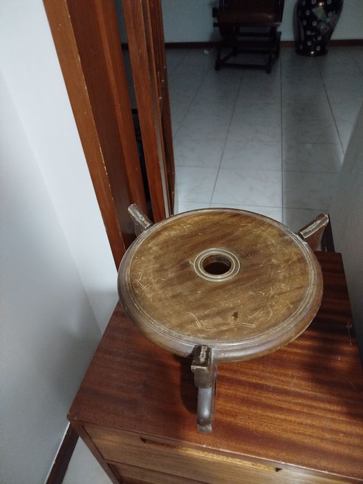 Bases para vasos ou jarrões diferentes