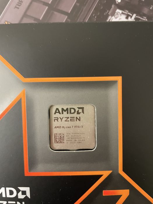 ryzen 7 9700x та  ASUS TUF gaming b650-e WiFi