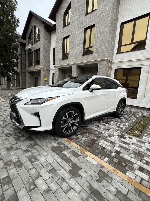 Продам lexus rx 450h 2019