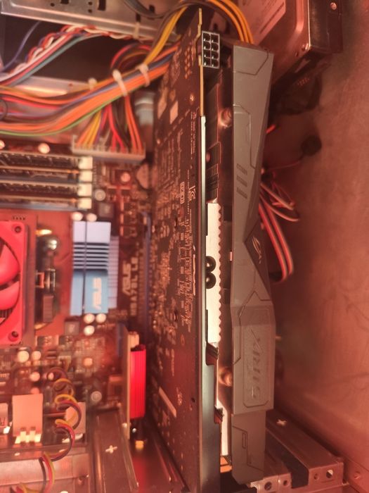 Відеокарта rx 570 4gb asus rog strix