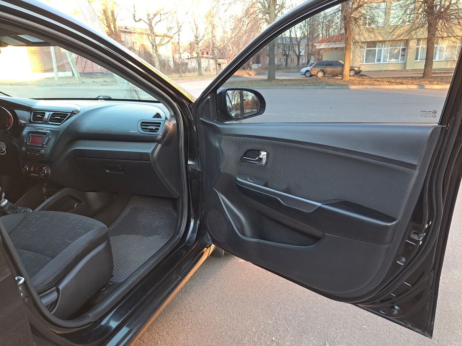 Kia Rio 3 2011 року, 1.6 MPI Газ/бензин, комплектація Prestige