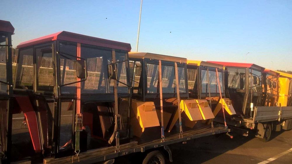 kabina ciągnikowa c360 C330 maski błotniki Transport