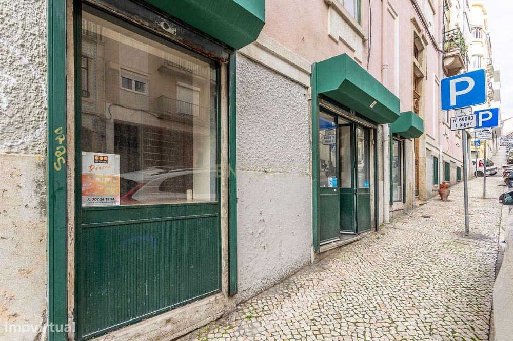 Loja/Escritório com apartamento de 150m2 com acesso a pessoas de mobil