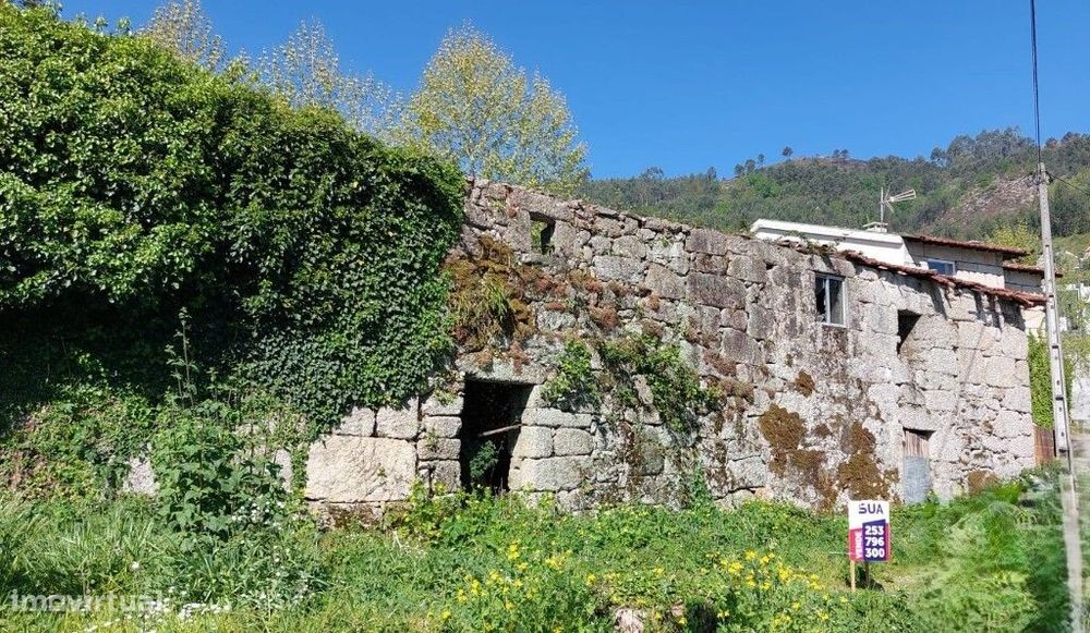 Duas moradias em pedra p/ restauro e terreno - Eira Vedra