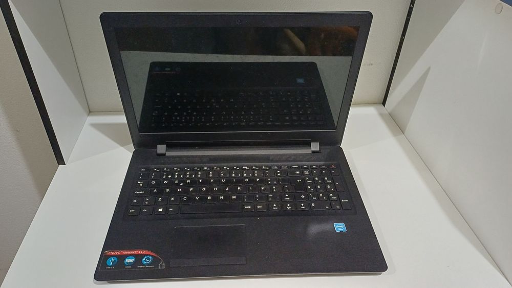 Portátil Lenovo Ideapad 110