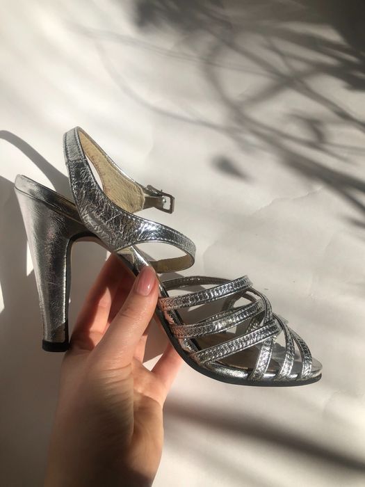 Туфли босоножки серебристые Польша раритет б/у