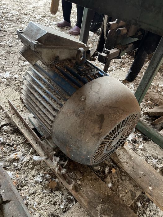 Електродвигун 22квт 1470 об/хв