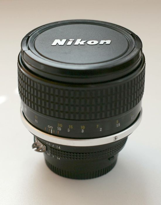 Nikkor 85 мм 1:1,4 Ai-s