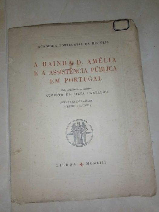 livro a Rainha D. Amélia ano 1953