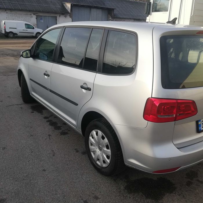 Фольксваген Тоуран