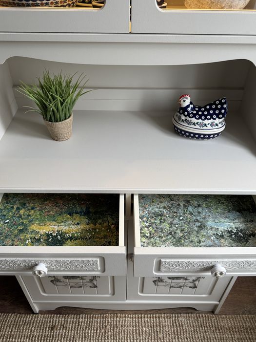 Kredens z odwietleniem odnowiony