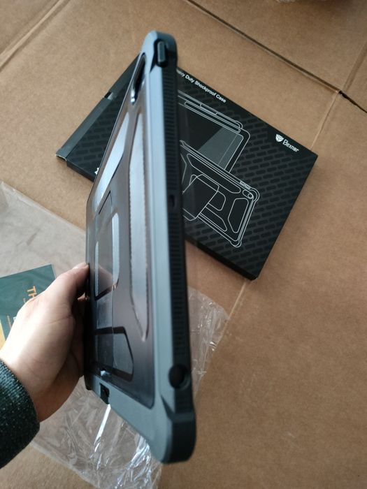 Etui pancerne na tablet zamykane do iPad Pro 11 M4