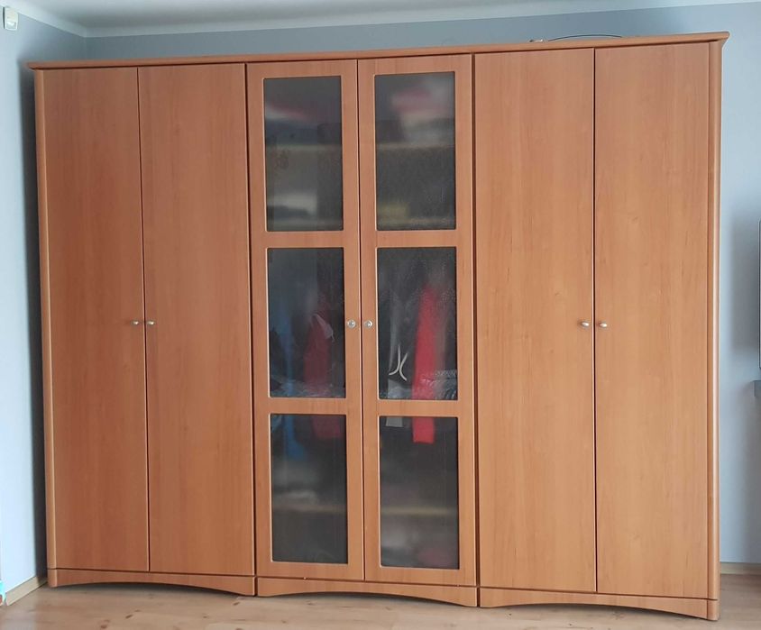 szafa trójsegmentowa ubraniowa