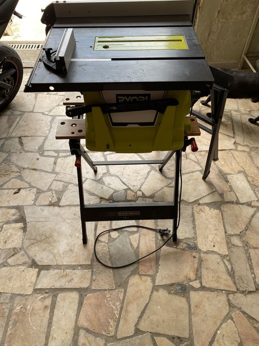 Serra de mesa Ryobi RTS 1800S