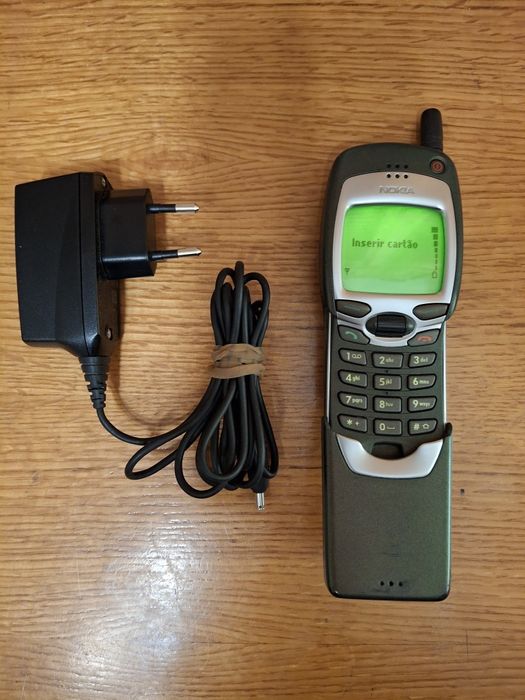 Telemóvel Nokia 7110