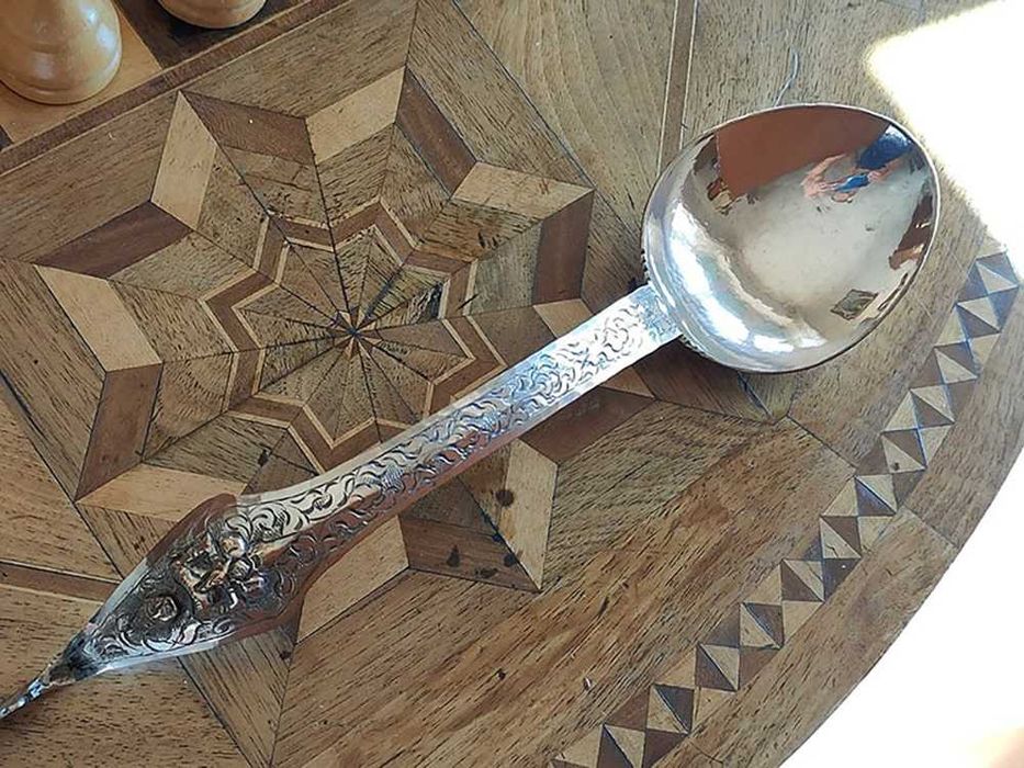 Colher antiga em perfeito estado