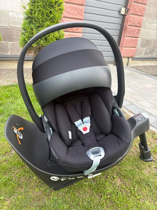 Автокрісло Cybex Cloud T