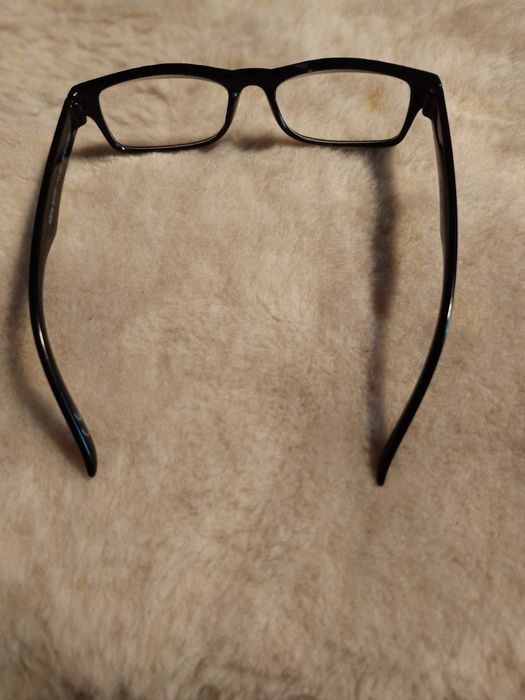 Czarne okulary do bliży