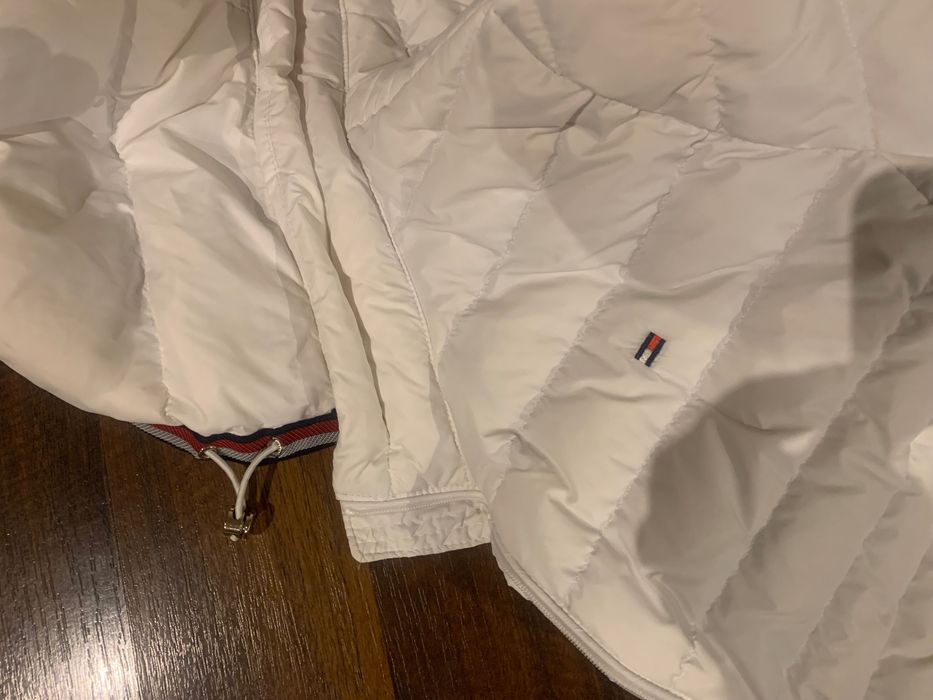 Tommy Hilfiger śliczny puchowy pałaszczyk M