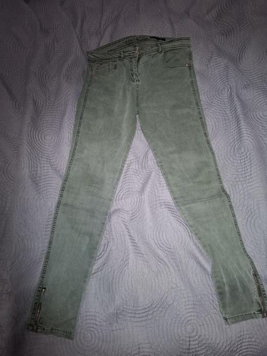 Spodnie reserved rozm. 42