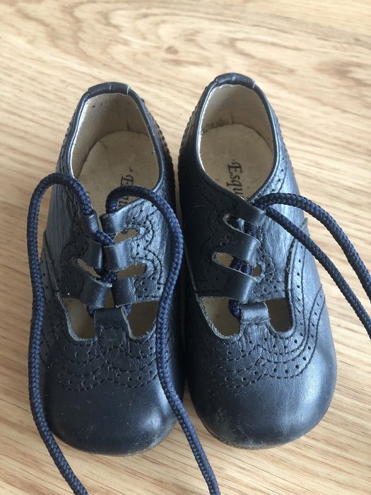 Sapatos criança como novos