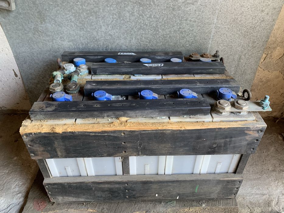 Акумулятор, Нікелькадмієва батарея 12В 150АГ