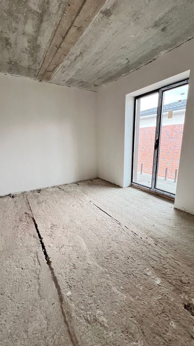 Зданий дуплекс ,готовий до ремонту