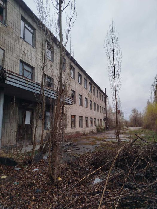 Оренда/продаж адміністративної будівлі