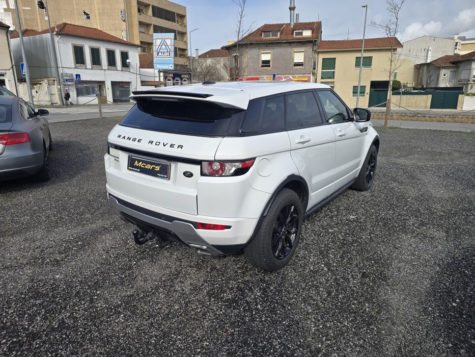 Range Rover Evoque 2.2 TD4 Prestige 4x4 Automático
