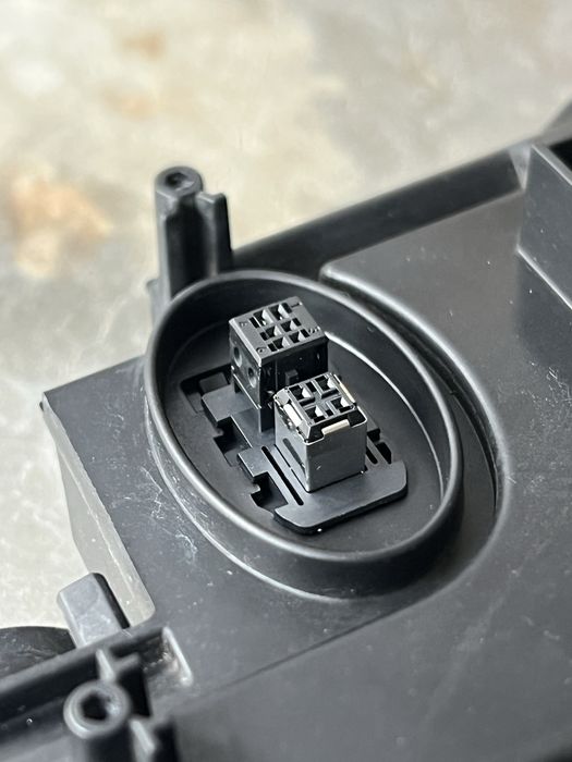 Ótica esquerda Mercedes Classe B W246 Bi-Xenon — A 246.820.71.61