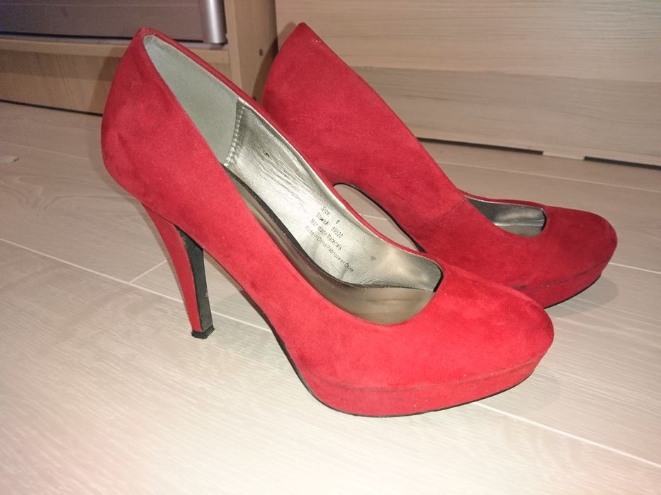 Туфли красные замшевые USA Maurices